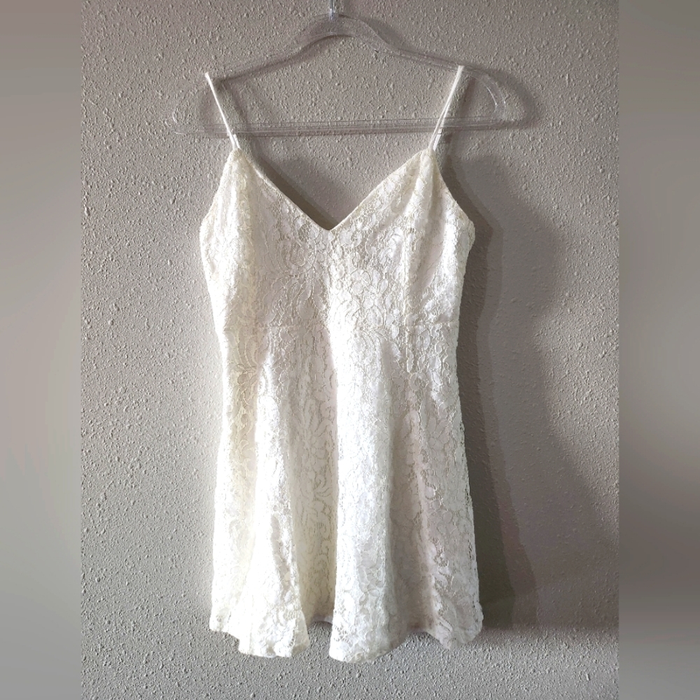 Lulu's Pretty white dress